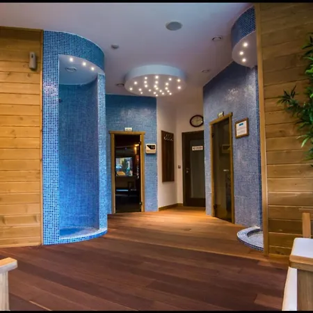 In Aspen Golf Апартаменти